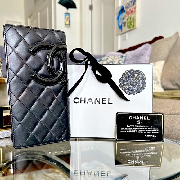 Chanel Cambon Lambskin Wallet/Organizer EUC - Picture 5 of 17